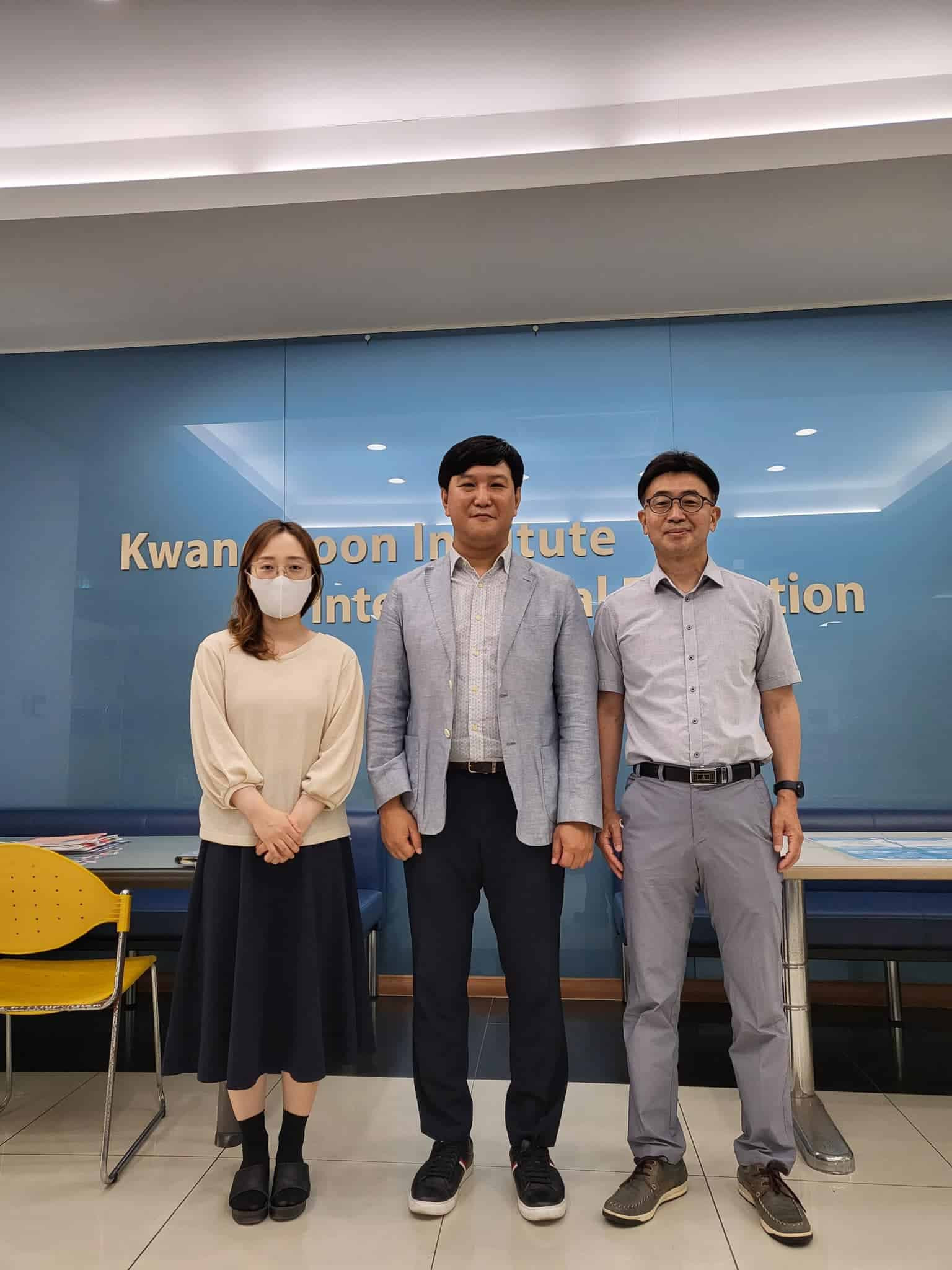 Thăm trường kangwoon